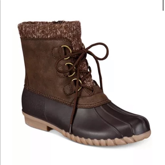 bare traps fabulous duck boot